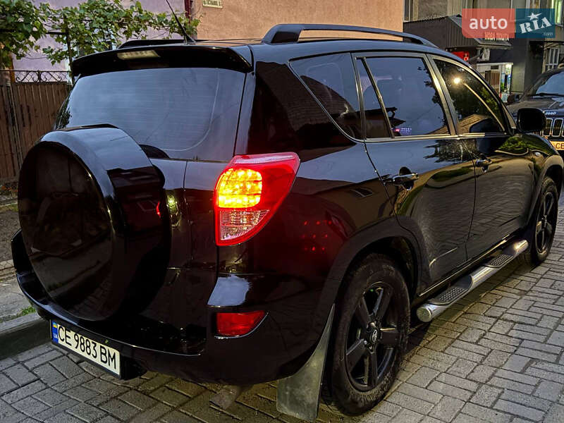 Позашляховик / Кросовер Toyota RAV4 2007 в Чернівцях