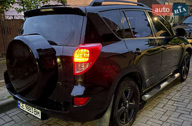 Позашляховик / Кросовер Toyota RAV4 2007 в 