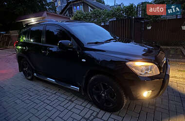 Позашляховик / Кросовер Toyota RAV4 2007 в 