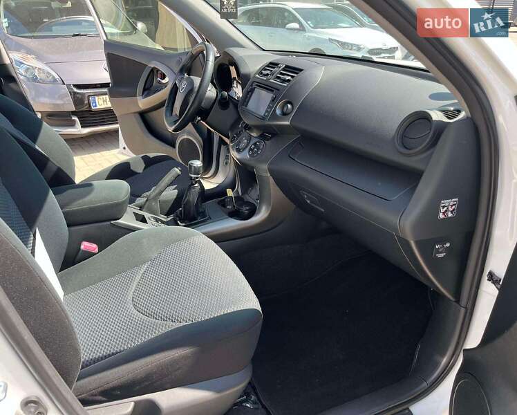 Внедорожник / Кроссовер Toyota RAV4 2012 в Киеве