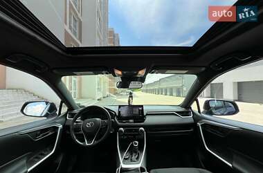 Позашляховик / Кросовер Toyota RAV4 2021 в Тернополі