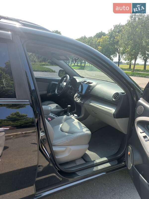 Позашляховик / Кросовер Toyota RAV4 2008 в Володимирі