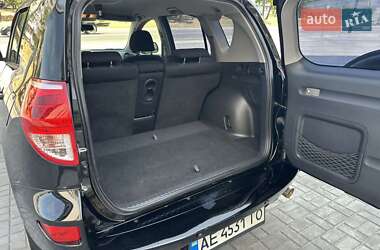 Внедорожник / Кроссовер Toyota RAV4 2006 в 