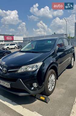Внедорожник / Кроссовер Toyota RAV4 2014 в Киеве