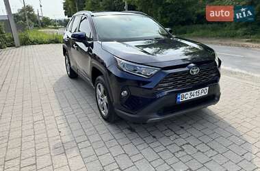 Внедорожник / Кроссовер Toyota RAV4 2019 в Львове
