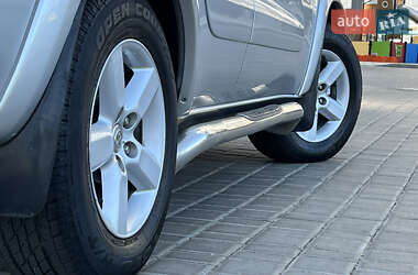 Позашляховик / Кросовер Toyota RAV4 2005 в 