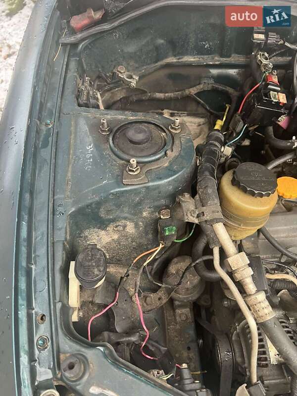 Внедорожник / Кроссовер Toyota RAV4 1998 в Ужгороде фото 3 Внедорожник / Кроссовер Toyota RAV4 1998 в Ужгороде