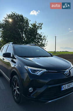 Внедорожник / Кроссовер Toyota RAV4 2017 в Днепре