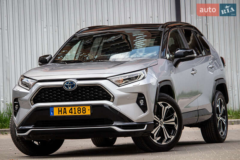 Внедорожник / Кроссовер Toyota RAV4 2020 в Львове