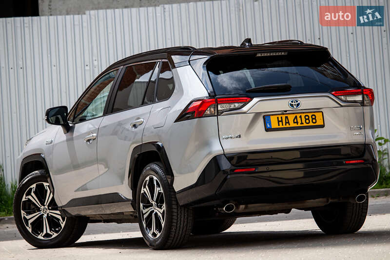 Внедорожник / Кроссовер Toyota RAV4 2020 в Львове