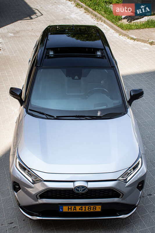 Внедорожник / Кроссовер Toyota RAV4 2020 в Львове