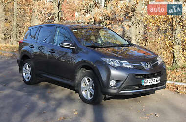 Внедорожник / Кроссовер Toyota RAV4 2014 в Киеве