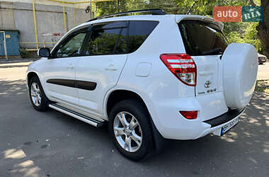 Внедорожник / Кроссовер Toyota RAV4 2009 в 