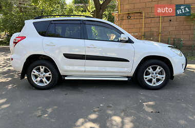 Внедорожник / Кроссовер Toyota RAV4 2009 в 