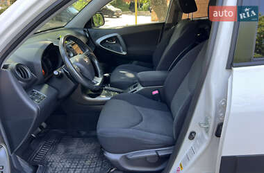 Внедорожник / Кроссовер Toyota RAV4 2009 в 