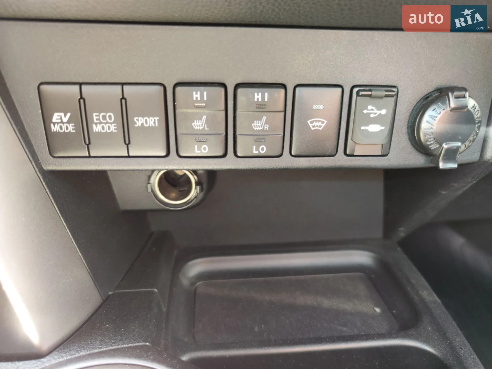 2017 Toyota RAV 4 - мініатюра 15