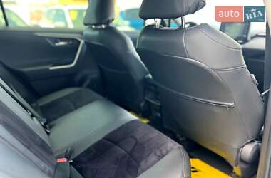 Внедорожник / Кроссовер Toyota RAV4 2022 в 