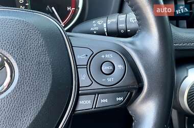Внедорожник / Кроссовер Toyota RAV4 2022 в 