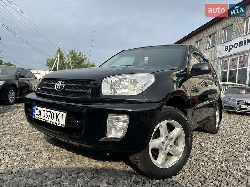 Внедорожник / Кроссовер Toyota RAV4 2002 в Смеле