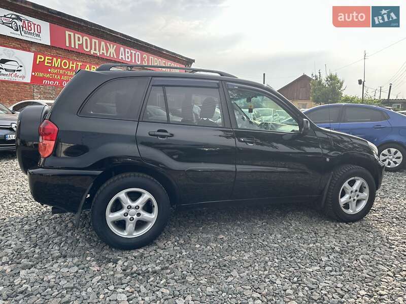 Внедорожник / Кроссовер Toyota RAV4 2002 в Смеле