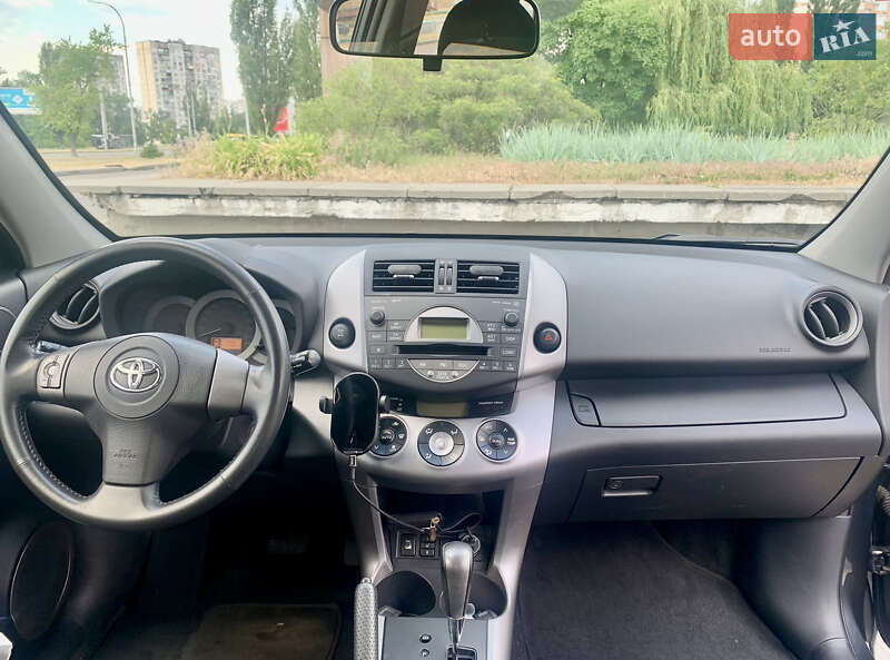 Позашляховик / Кросовер Toyota RAV4 2008 в Києві