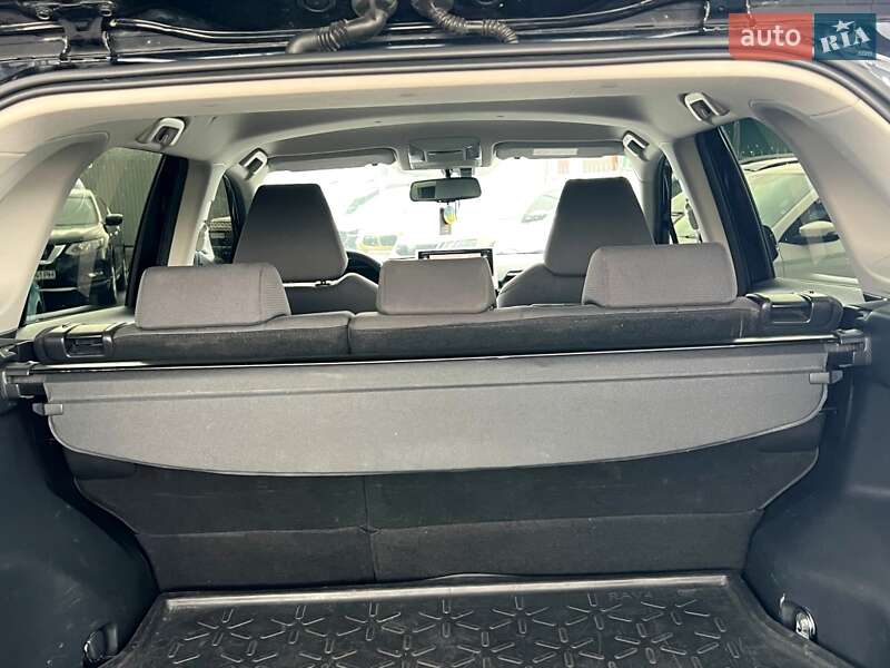 Позашляховик / Кросовер Toyota RAV4 2019 в Києві