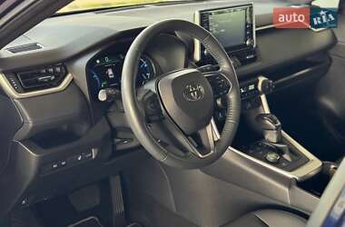 Внедорожник / Кроссовер Toyota RAV4 2022 в 