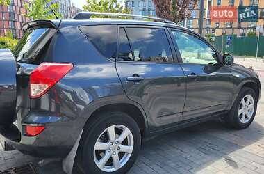 Внедорожник / Кроссовер Toyota RAV4 2008 в 