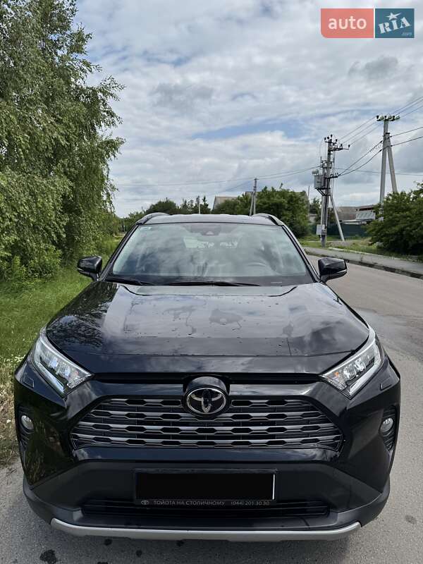 Позашляховик / Кросовер Toyota RAV4 2021 в Києві фото 4 Позашляховик / Кросовер Toyota RAV4 2021 в Києві