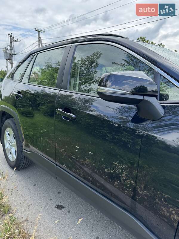 Позашляховик / Кросовер Toyota RAV4 2021 в Києві фото 8 Позашляховик / Кросовер Toyota RAV4 2021 в Києві