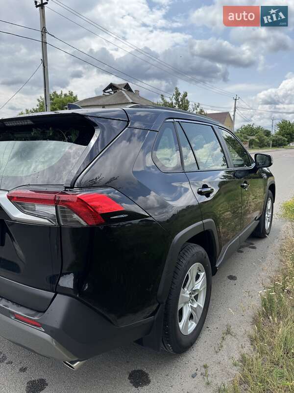 Позашляховик / Кросовер Toyota RAV4 2021 в Києві фото 36 Позашляховик / Кросовер Toyota RAV4 2021 в Києві