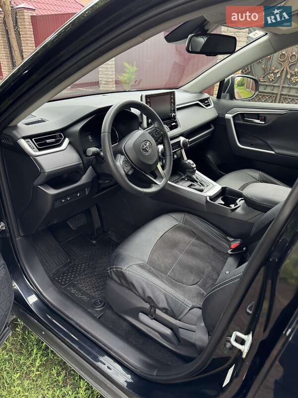 Позашляховик / Кросовер Toyota RAV4 2021 в Києві фото 52 Позашляховик / Кросовер Toyota RAV4 2021 в Києві