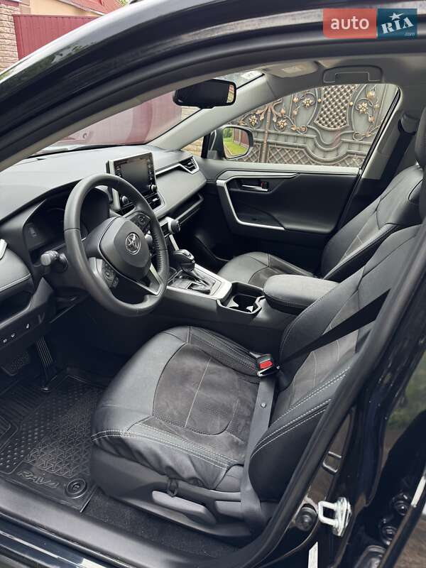 Позашляховик / Кросовер Toyota RAV4 2021 в Києві фото 53 Позашляховик / Кросовер Toyota RAV4 2021 в Києві