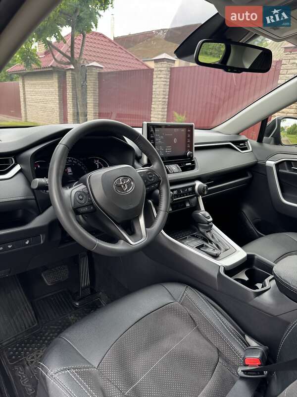 Позашляховик / Кросовер Toyota RAV4 2021 в Києві фото 72 Позашляховик / Кросовер Toyota RAV4 2021 в Києві