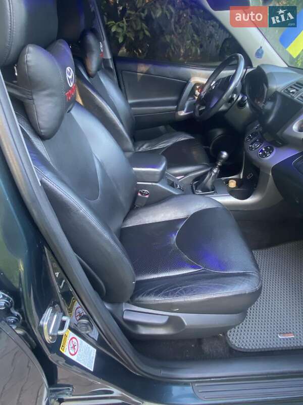 Внедорожник / Кроссовер Toyota RAV4 2007 в Каменец-Подольском