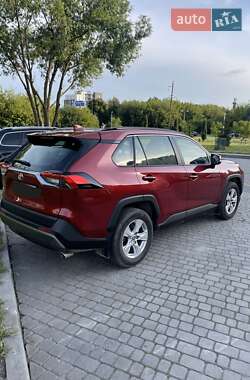 Внедорожник / Кроссовер Toyota RAV4 2021 в Львове
