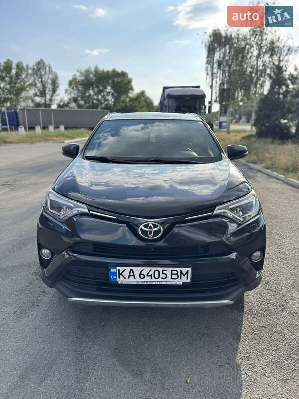 Toyota RAV4 2016