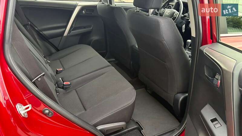 Позашляховик / Кросовер Toyota RAV4 2018 в Києві