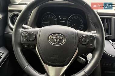 Позашляховик / Кросовер Toyota RAV4 2018 в Києві