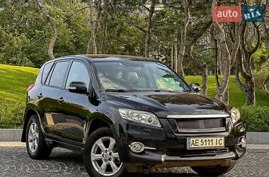 Внедорожник / Кроссовер Toyota RAV4 2011 в 