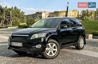 Внедорожник / Кроссовер Toyota RAV4 2011 в 