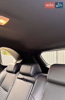 Внедорожник / Кроссовер Toyota RAV4 2020 в 