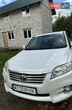 Внедорожник / Кроссовер Toyota RAV4 2011 в Ивано-Франковске