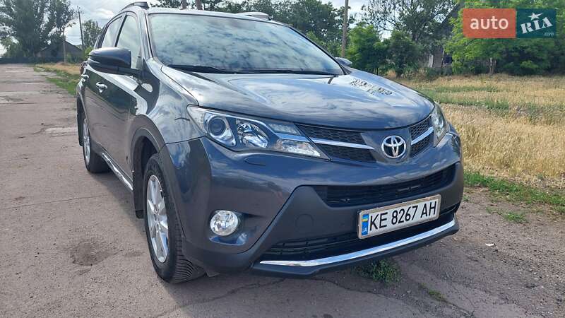 Toyota RAV4 2015
