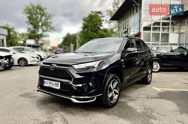 Внедорожник / Кроссовер Toyota RAV4 2023 в 