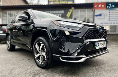 Внедорожник / Кроссовер Toyota RAV4 2023 в 