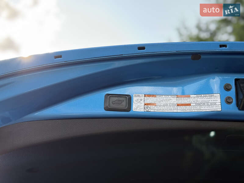 Внедорожник / Кроссовер Toyota RAV4 2016 в Тернополе