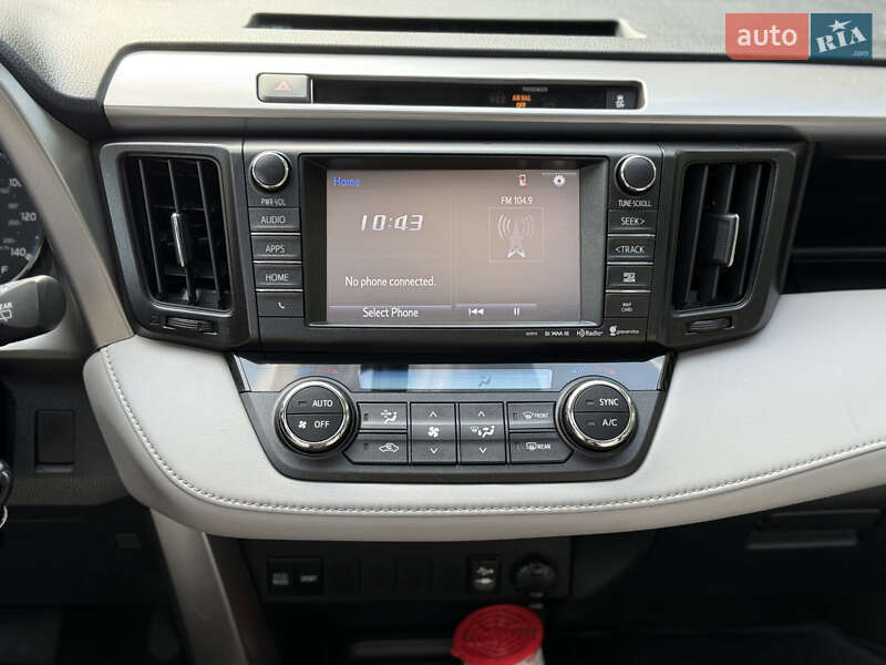 Внедорожник / Кроссовер Toyota RAV4 2016 в Тернополе