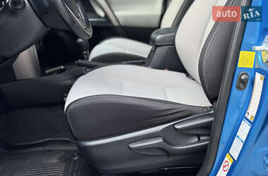 Позашляховик / Кросовер Toyota RAV4 2016 в Тернополі