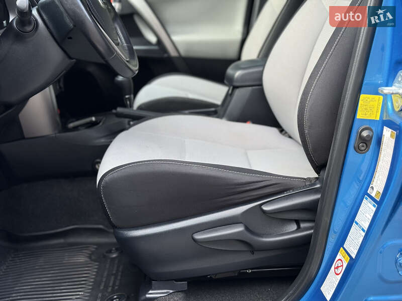 Внедорожник / Кроссовер Toyota RAV4 2016 в Тернополе